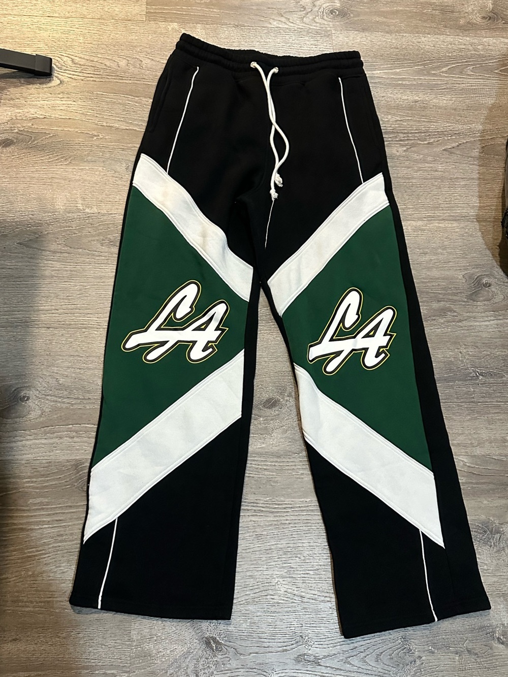 Fashion Nova Atlanta Braves Graphic Track Pants Black Green White Size M